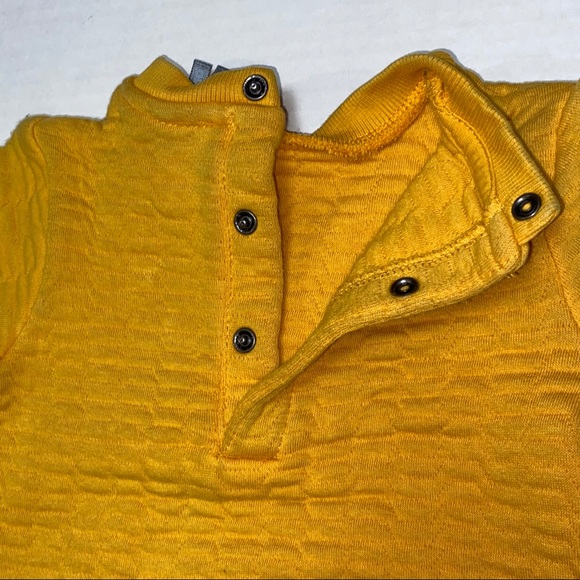 4/$20 Little But Brave Yellow Baby Sweatshirt EUC - Picture 5 of 6